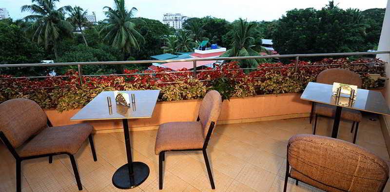 Treebo Trend Time Square Marine Drive Hotel 3*