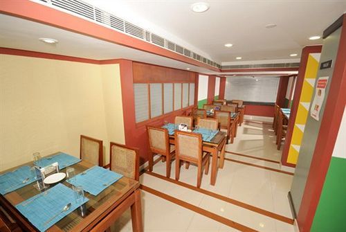 Hotel Treebo Trend Time Square Marine Drive